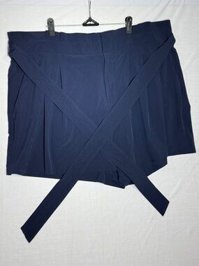 Athleta Skyline Shorts II Navy Blue Size 26 Lightweight Tie Waist Travel Active